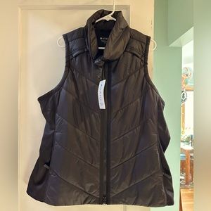 SUPER POPULAR Rock Ridge Athleta Vest NWT